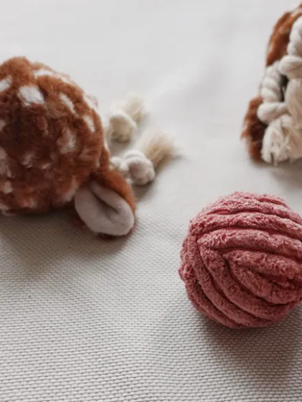 Jouet design en forme de balle - Fawn POP