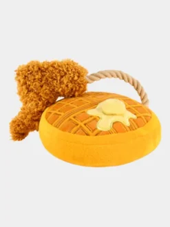 Jouet en peluche pour chien - Barking Brunch - Gaufre au poulet - Pet PLAY