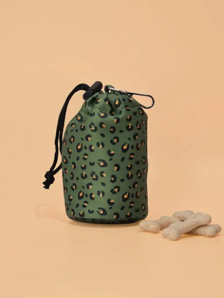 Pochette à friandises pour chien - Léopard Vert - Cocopup London